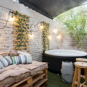  Apartament Downtown Urban Spot Jacuzzi&cinema Universitate