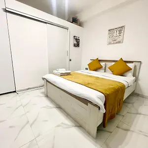  Apartament White 2